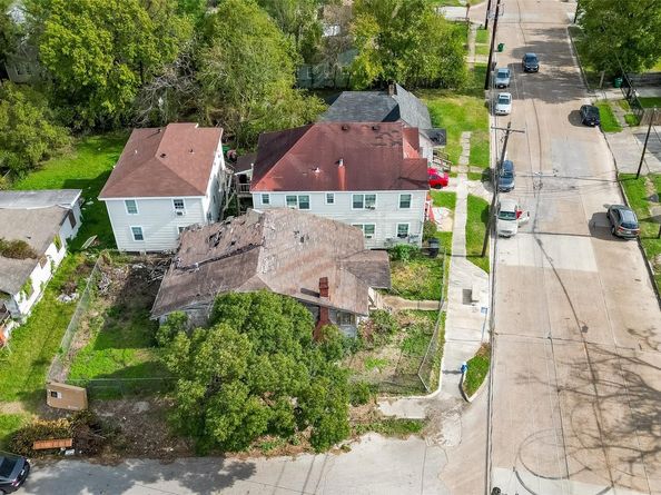 3301 Holman Street, Houston TX 77004