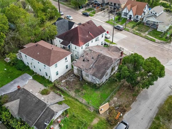 3301 Holman Street, Houston TX 77004