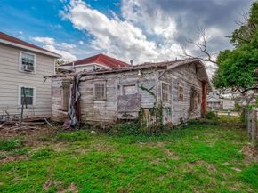 3301 Holman Street, Houston TX 77004