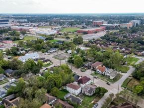3301 Holman Street, Houston TX 77004