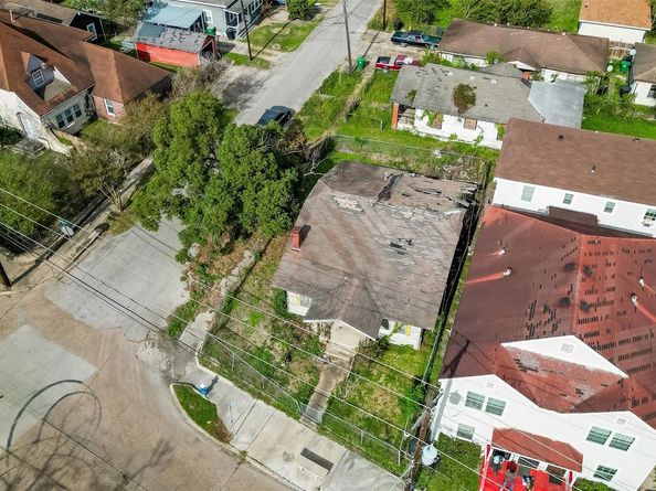 3301 Holman Street, Houston TX 77004