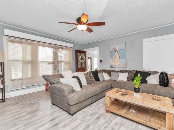 8209 Howard Drive, Houston TX 77017