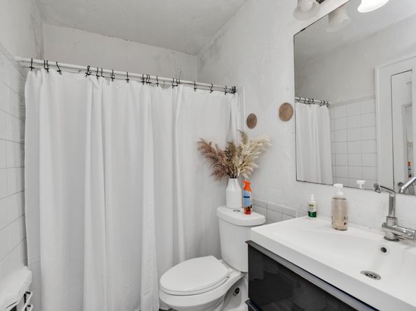 8209 Howard Drive, Houston TX 77017