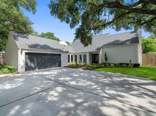 10214 Inwood Drive, Houston TX 77042