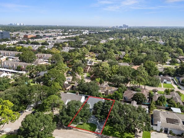 10214 Inwood Drive, Houston TX 77042