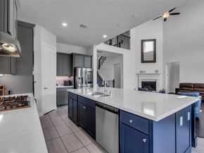 423 Round Top Street, Webster TX 77598