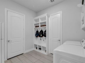 423 Round Top Street, Webster TX 77598