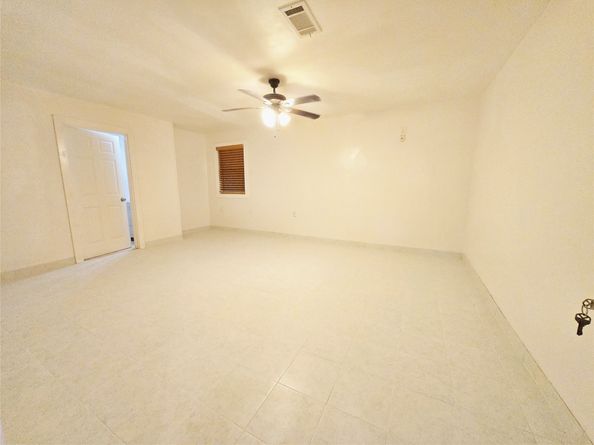 9621 Sweetwater Lane, Houston TX 77037