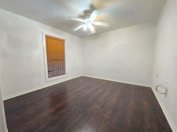 9621 Sweetwater Lane, Houston TX 77037