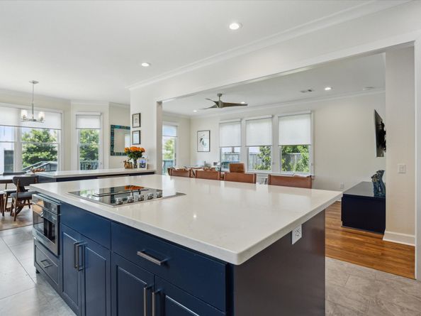 523 W 15th Street, Houston TX 77008