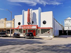 523 W 15th Street, Houston TX 77008