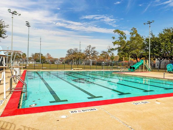 523 W 15th Street, Houston TX 77008