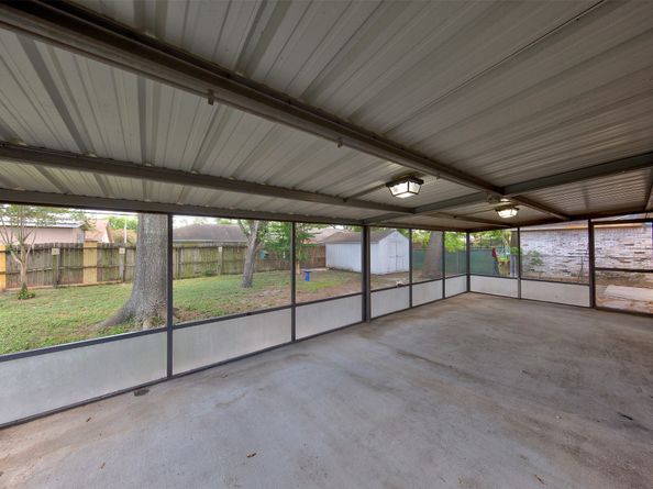 7115 Drowsy Pine Drive, Houston TX 77092