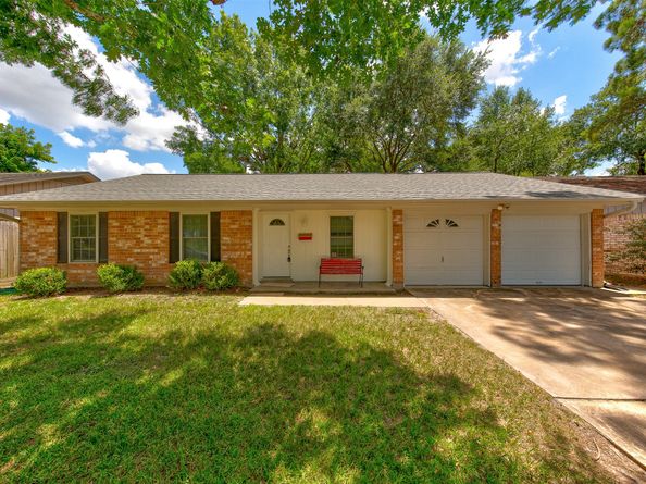7115 Drowsy Pine Drive, Houston TX 77092