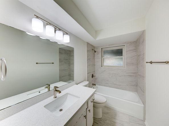 7115 Drowsy Pine Drive, Houston TX 77092