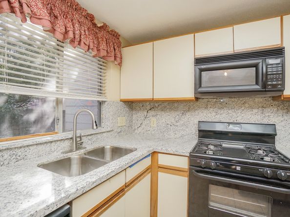2808 Grants Lake Boulevard 501, Sugar Land TX 77479