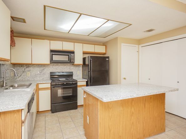 2808 Grants Lake Boulevard 501, Sugar Land TX 77479