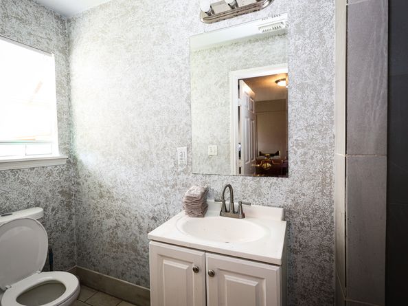 9207 Cobbleshire Drive, Houston TX 77037