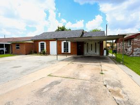 9207 Cobbleshire Drive, Houston TX 77037