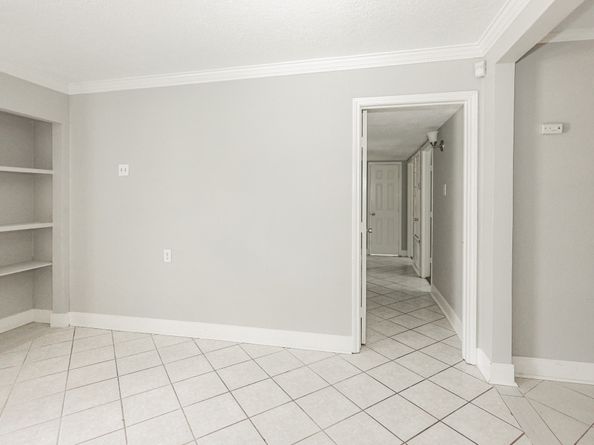 9207 Cobbleshire Drive, Houston TX 77037