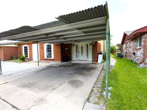 9207 Cobbleshire Drive, Houston TX 77037