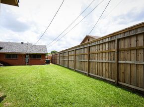 9207 Cobbleshire Drive, Houston TX 77037