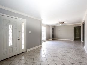 9207 Cobbleshire Drive, Houston TX 77037