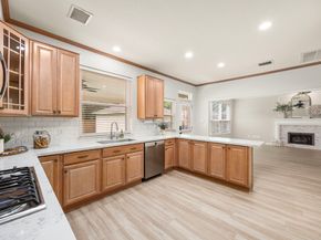22 Windfern Place, The Woodlands TX 77382