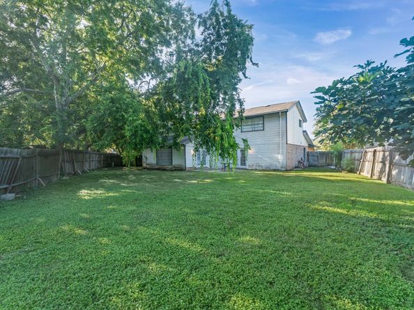 13930 New Village Lane, Sugar Land TX 77498