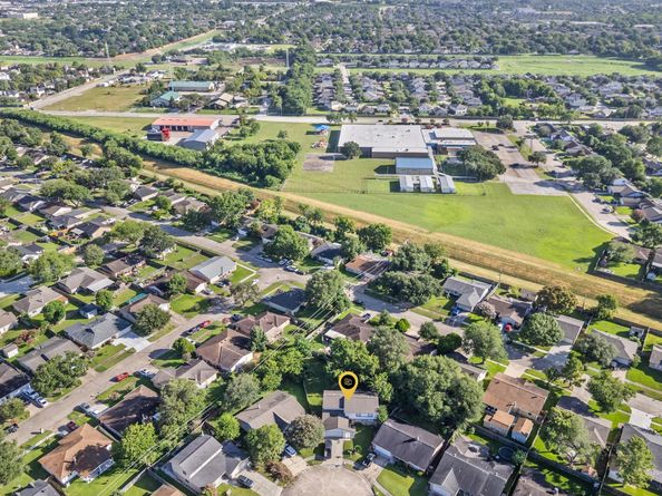 13930 New Village Lane, Sugar Land TX 77498