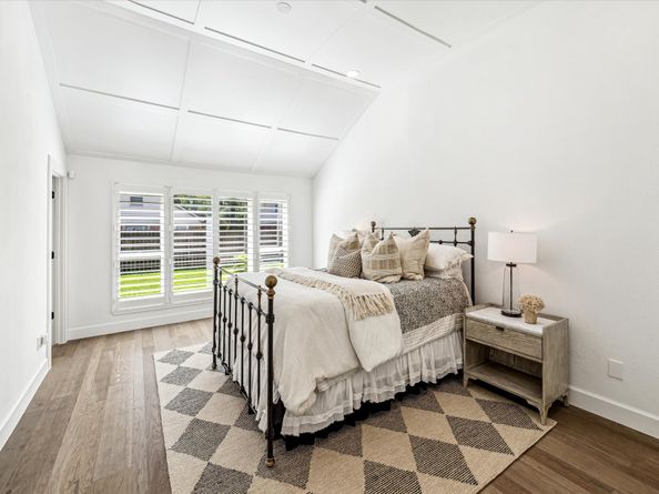 14 Lush Meadow Place, The Woodlands TX 77381