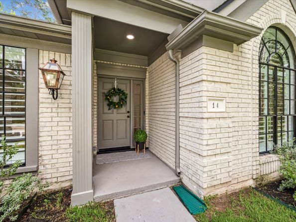 14 Lush Meadow Place, The Woodlands TX 77381