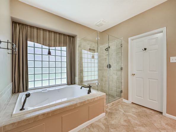 16910 Cottonwood Way, Houston TX 77059