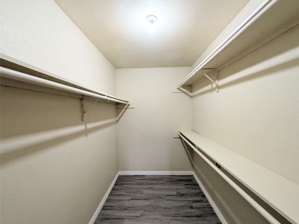 2750 Holly Hall Street 1504, Houston TX 77054
