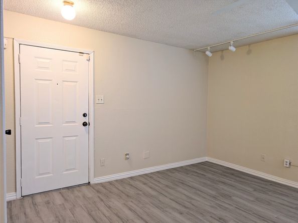 2750 Holly Hall Street 1504, Houston TX 77054