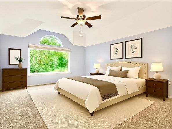 86 E Lakeridge Drive, The Woodlands TX 77381
