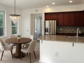 86 E Lakeridge Drive, The Woodlands TX 77381
