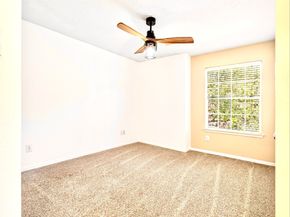 86 E Lakeridge Drive, The Woodlands TX 77381