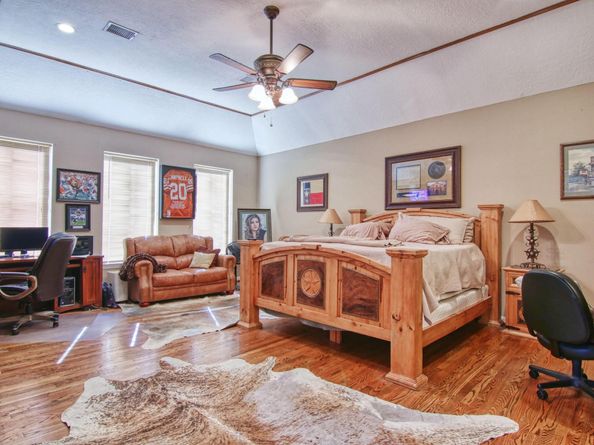 423 Pine Edge Drive, Spring TX 77380
