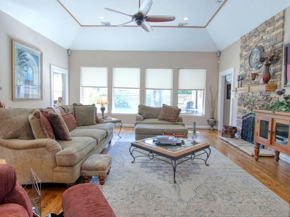 423 Pine Edge Drive, Spring TX 77380