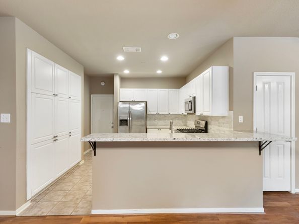 52 Stone Creek Place 52, The Woodlands TX 77382