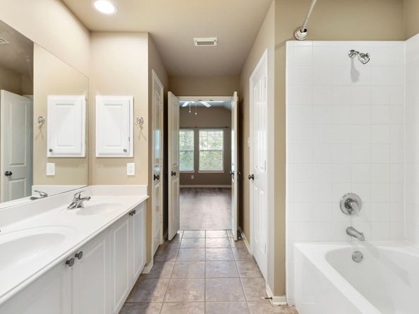 52 Stone Creek Place 52, The Woodlands TX 77382