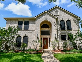 17411 Lonesome Dove Trail