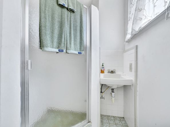 7007 Avenue F, Houston TX 77011