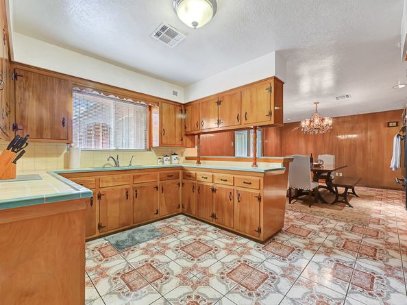 7007 Avenue F, Houston TX 77011