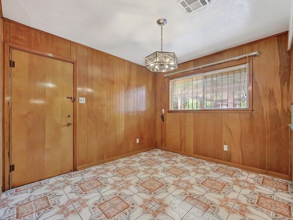 7007 Avenue F, Houston TX 77011