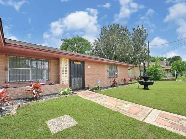 7007 Avenue F, Houston TX 77011