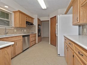 2834 Cotton Stock Dr, Sugar Land TX 77479