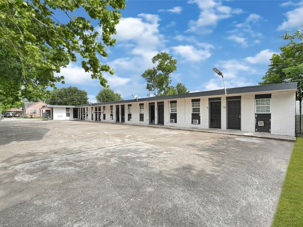3714 Dabney Street 10, Houston TX 77026