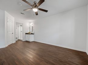2800 Jeanetta Street 1206, Houston TX 77063